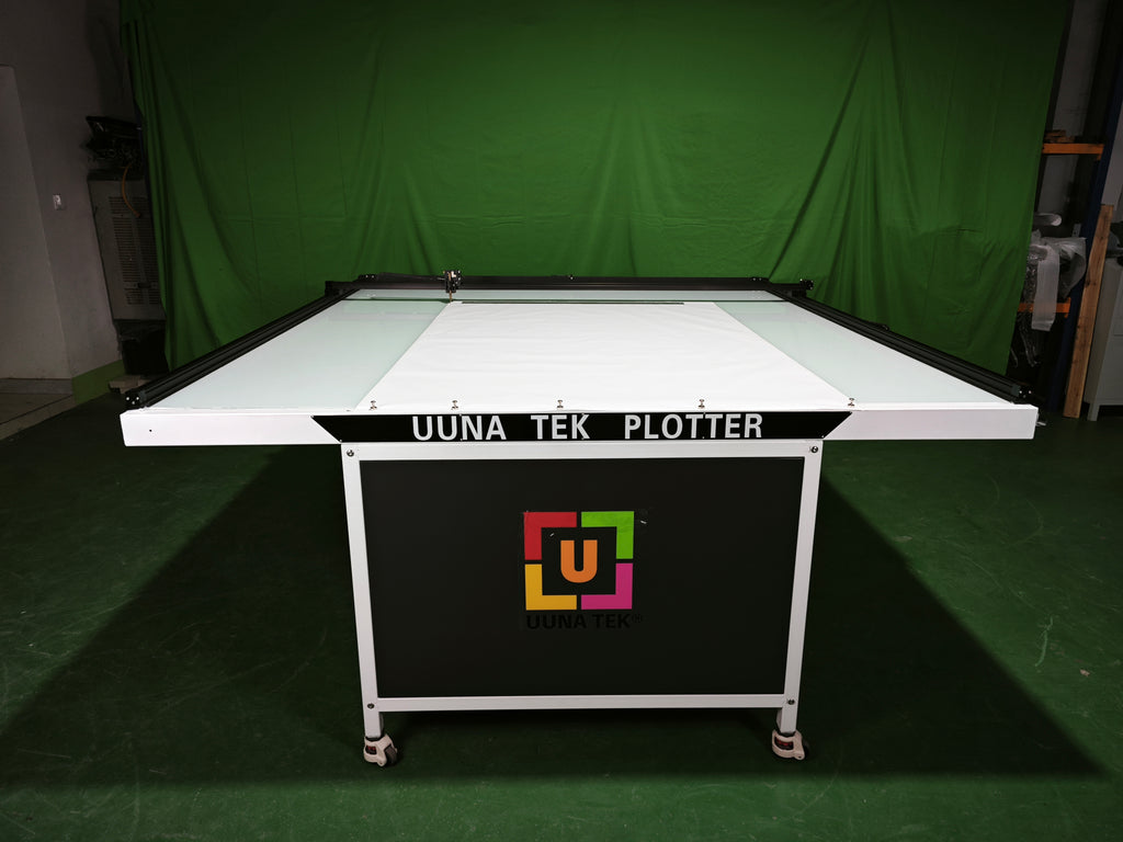 UUNA TEK 3.0 – 2 x 1,25 m / 2 x 2 m / 2 x 4 m großer, vormontierter High-End All-in-One Stiftplotter-Roboter Zeichenmaschinen